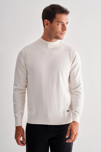 Açık Krem Yarım Balıkçı Yaka Cepsiz Comfort Fit Classic Pamuklu Triko Kazak 1012255001 ürün görseli