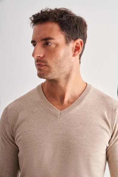 Açık Bej V Yaka Uzun Kol Cepsiz Comfort Fit Classic Yünlü Triko Kazak 1012255002 - 4
