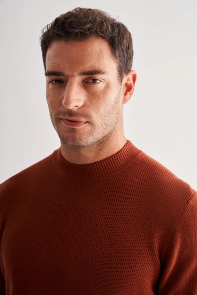 Taba Yarım Balıkçı Yaka Uzun Kol Cepsiz Comfort Fit Casual Pamuklu Triko Kazak 1012255203 - Resim 4