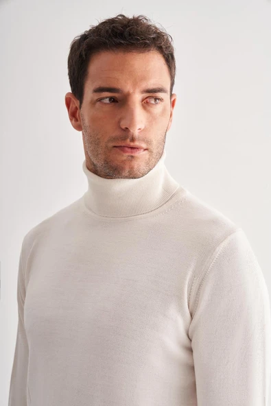 Açık Krem Balıkçı Yaka Cepsiz Comfort Fit Classic Pamuklu Triko Kazak 1012255004 - Resim 4