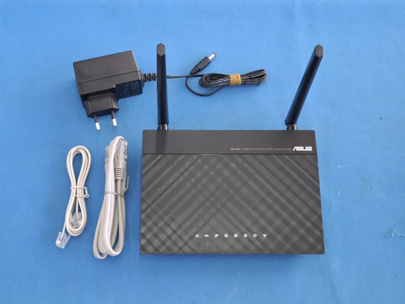 Asus DSL-N16 300Mbps Kablosuz VDSL/ADSL Modem Router - 1