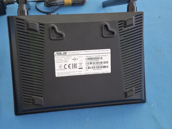 Asus DSL-N16 300Mbps Kablosuz VDSL/ADSL Modem Router - 4