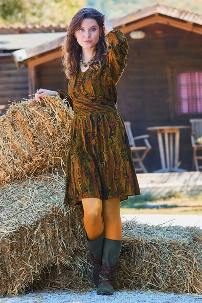 V Yaka Drapeli Kuşak Detaylı Kışlık Elbise - Resim 4