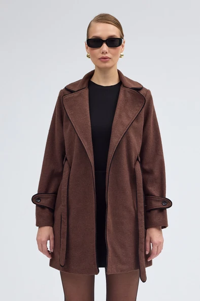 Kaşe Kadın Şık Yaka Kaban ve Kemer - Resim 2