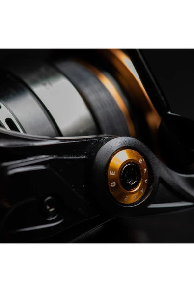 Savage Gear SG8 4000 FD Spin Olta Makinesi 11BB 5.2:1 - Resim 2