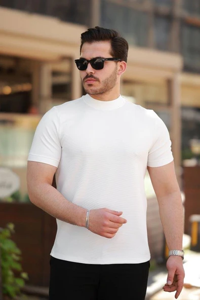 Erkek Ince çizgi Dokulu Kısa Kollu T-shirt ürün görseli