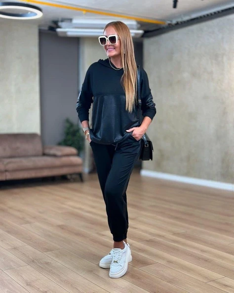 Kadın Uzun Kollu Kapüşonlu Oversize Sweat Ve Pantolon Ikili Takım ürün görseli