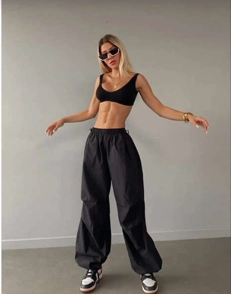 Cepli Paraşut Pantalon - Siyah ürün görseli