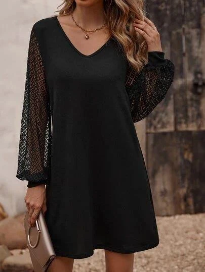 Kadın Uzun Kollu Dantelli V Yakalı Kısa Ithal Krep Elbise ürün görseli