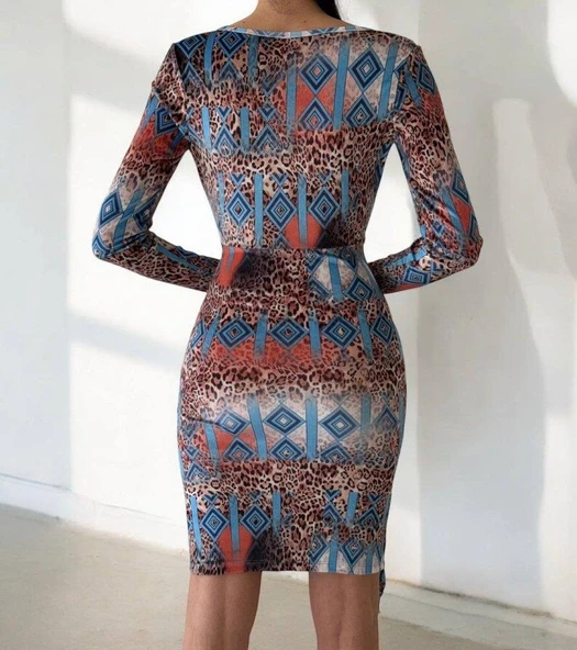 Kadın Uzun Kollu V Yaka Leopar Etnik Desen Fırsat ürün Mini Kruvaze Elbise - Resim 3