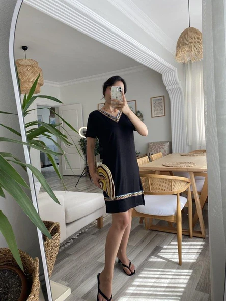 Kadın Kısa Kollu V Yakalı Etnik Desen şerit Detaylı Viskon Elbise - Resim 3