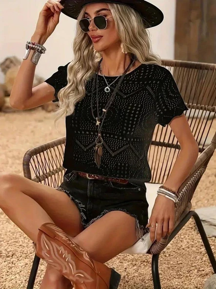 Kadın Kısa Kollu Bisiklet Yaka Desenli Triko Bluz ürün görseli