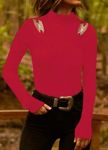 Kadın Uzun Kollu Omuz Dekolte Ve Aksesuar Detay Viskon Bluz - Resim 2