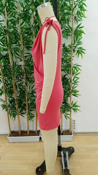 Kadın Kruvaze Yaka Büzgü Ve Aksesuar Detay Sandy Mini Elbise - Resim 6