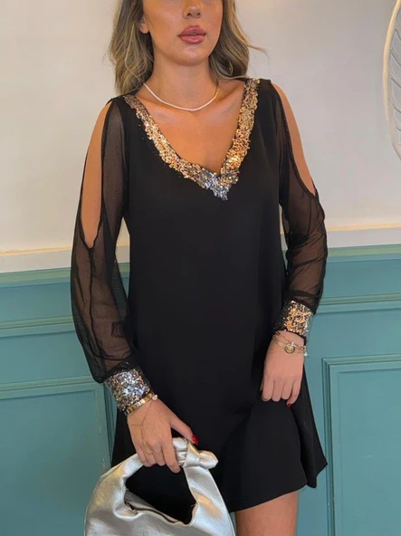 Kadın Siyah Uzun Kollu Kollar Tül Yırtmaçlı V Yakalı Kısa Krep Elbise ürün görseli