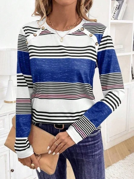 Kadın Uzun Kollu Bisiklet Yaka Düğme Detaylı Desenli Süprem Bluz ürün görseli