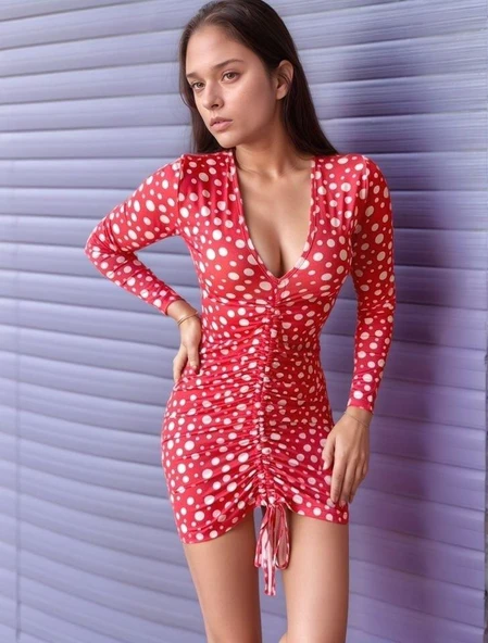 Kadın V Yaka önü Asansör Büzgü Detay Fırsat ürün Puantiyeli Mini Elbise ürün görseli