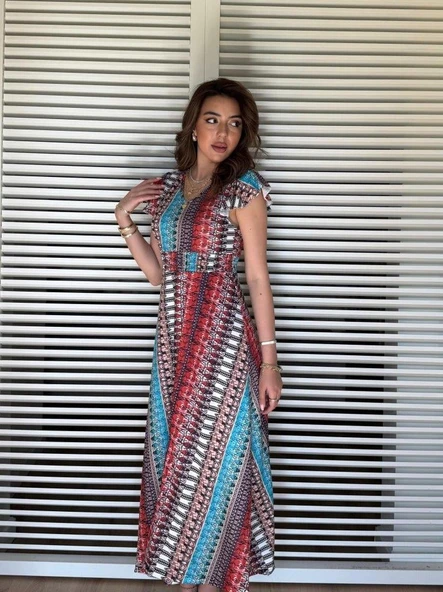 Kadın Kısa Kollu V Yakalı Desenli Yandan Yırtmaçlı Süprem Elbise ürün görseli