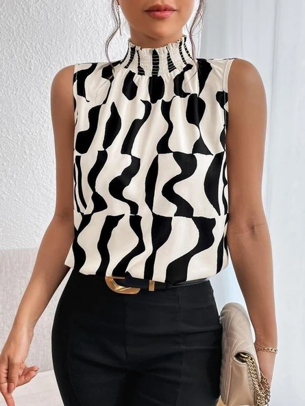 Kadın Kolsuz Balıkçı Yaka Desenli Süprem Bluz ürün görseli