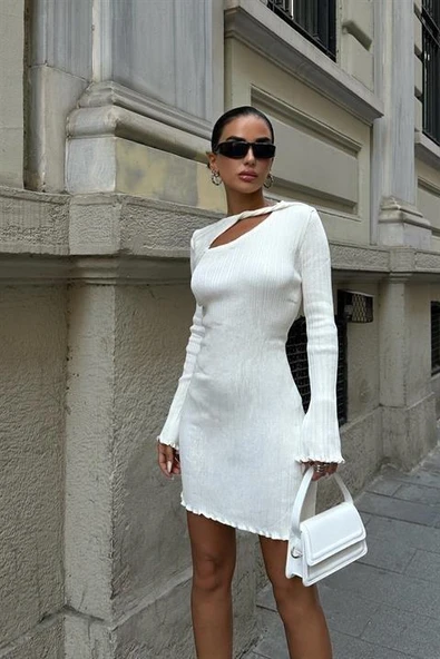 Lilian Cut Out Mini Elbise 2819 ürün görseli