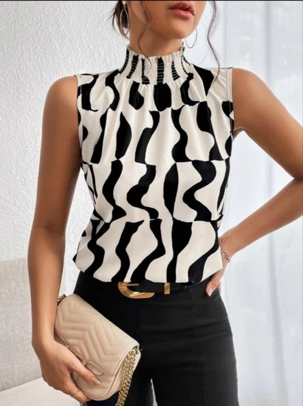 Kadın Kolsuz Balıkçı Yaka Desenli Süprem Bluz - Resim 3