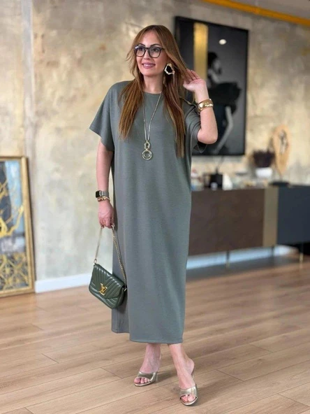 Kadın Kısa Kollu Bisiklet Yaka Omuzdan Düğmeli Uzun Viskon Iki Iplik Elbise - Resim 3