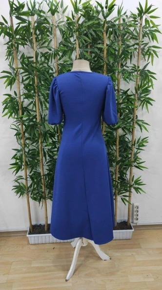 Kadın Kısa Balon Kollu Bisiklet Yaka Geniş Kesim Janjan Krep Elbise - Resim 4