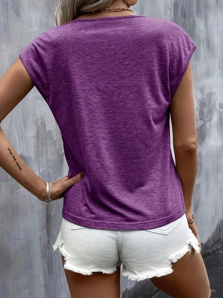 Kadın Kısa Kollu V Yakalı Kalp Baskılı Viskon Bluz - Resim 5