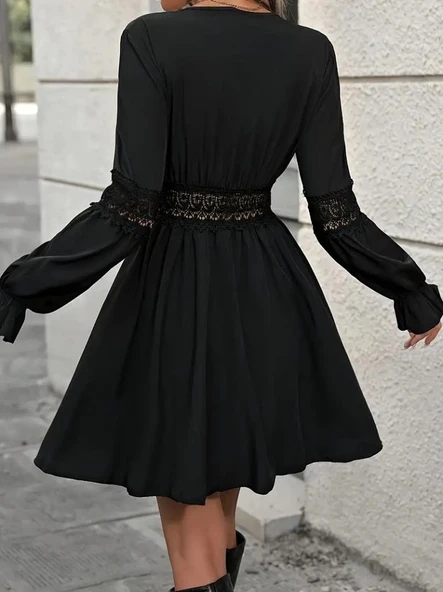 Kadın Uzun Kollu Kruvaze Yakalı Dantelli Fermuar Detaylı Kısa Ithal Krep Elbise - Resim 2