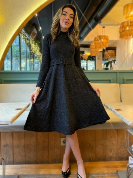 Kadın Uzun Kollu Balıkçı Yaka Kemer Detaylı Yumoş Midi Elbise - Resim 3