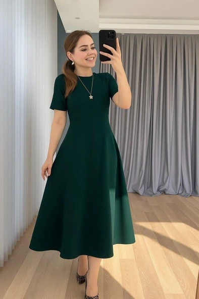 Kadın Kısa Kollu Bisiklet Yaka Maksi Boy Ithal Krep Elbise ürün görseli