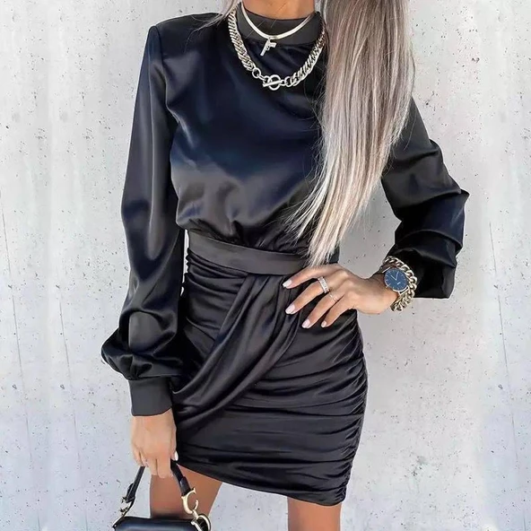 Kadın Yarım Balıkçı Yaka Vatka Ve Büzgü Detay Mini Elbise ürün görseli