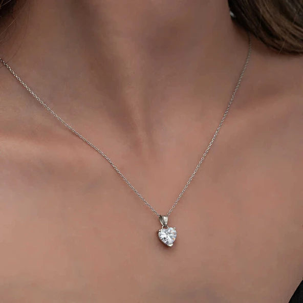 925 Ayar Gümüş Beyaz Taşlı Kalpli Kadın Kolye T8324 - Resim 3