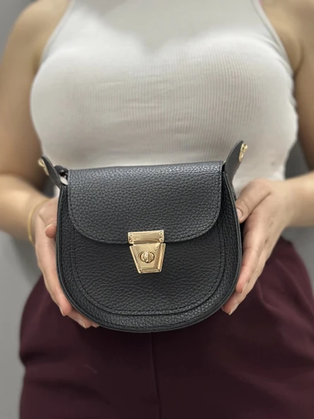 Klasik kapaklı siyah cilt çanta - Resim 3