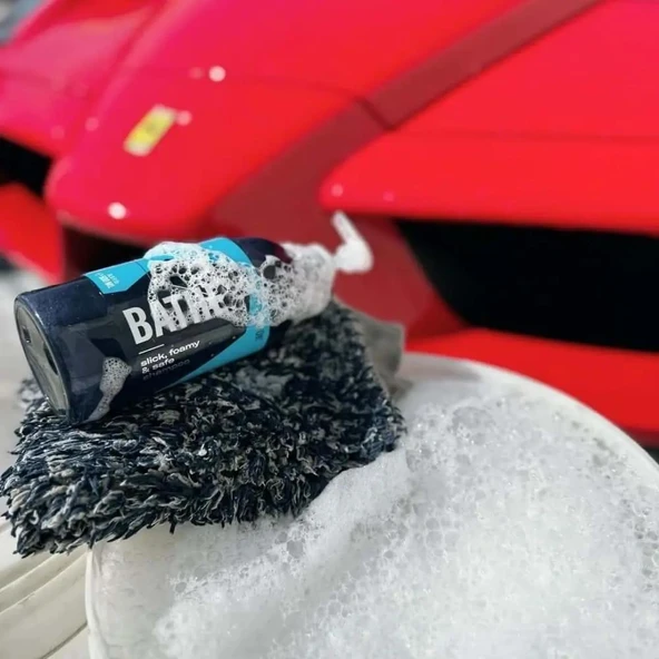 GYEON Q²M Bathe PH Nötr Cilalı Oto Şampuanı - 4000 ml -Yüksek Konsantre Jel Araç Yıkama Köpüğü - 2