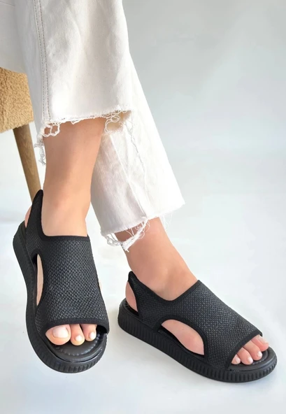 Wayi Siyah Hasır Cilt Sandalet - Resim 3