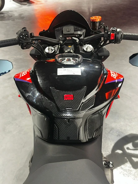 APRİLİA TUONO-660/FACTORY 2025 DEPO VE DEPO KAPAĞI KORUMA 6D KARBON TANK PAD - 2