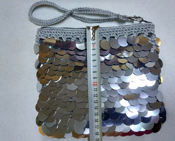 Pullu Clucht Çanta Gri Renk - 4