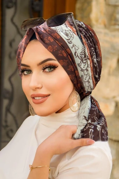 Kahve Krem Desenli Tokalı Bone ürün görseli