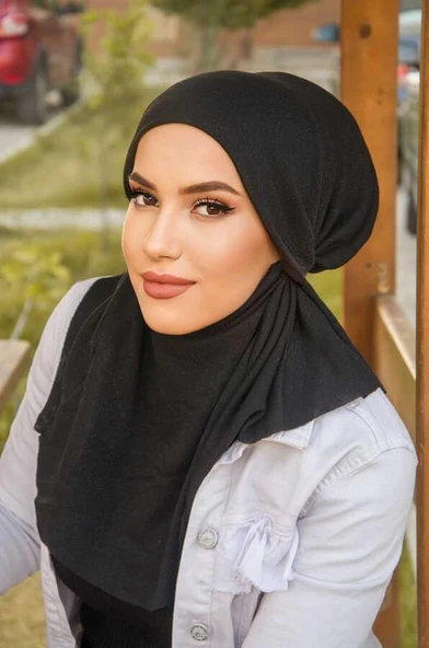 Siyah Oversize Hijab ürün görseli