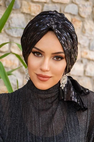 Siyah Payet İşleme Abiye Tokalı Bone