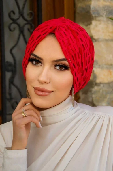 Kırmızı Dantel Tokalı Bone - Resim 3