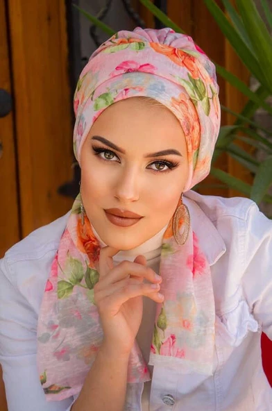 Vizon Pudra Çiçek Desenli Atkılı Bone ürün görseli