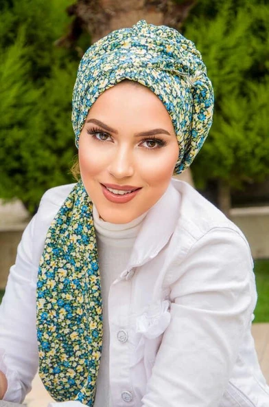 Siyah Piliseli Atkılı Bone ürün görseli