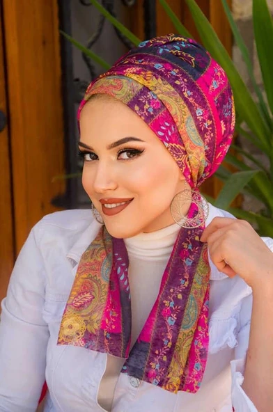 Vişne Etnik Desenli Atkılı Bone ürün görseli