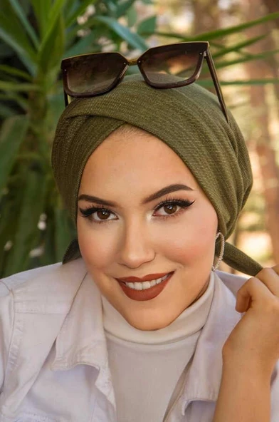 Haki Işıltılı Çapraz Bantlı Bone ürün görseli