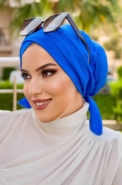 Saks Mavi Çapraz Bone - Resim 3