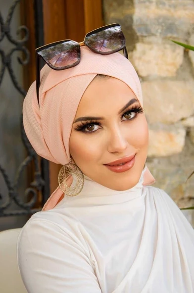 Açık Somon Çapraz Bantlı Bone ürün görseli