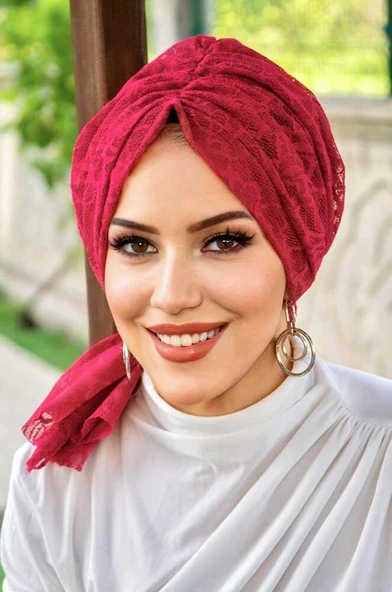 Bordo Çiçek Dantel Tokalı Bone ürün görseli