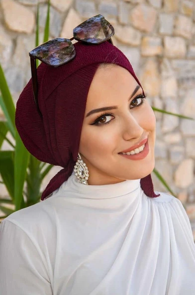 Bordo Çapraz Bone ürün görseli